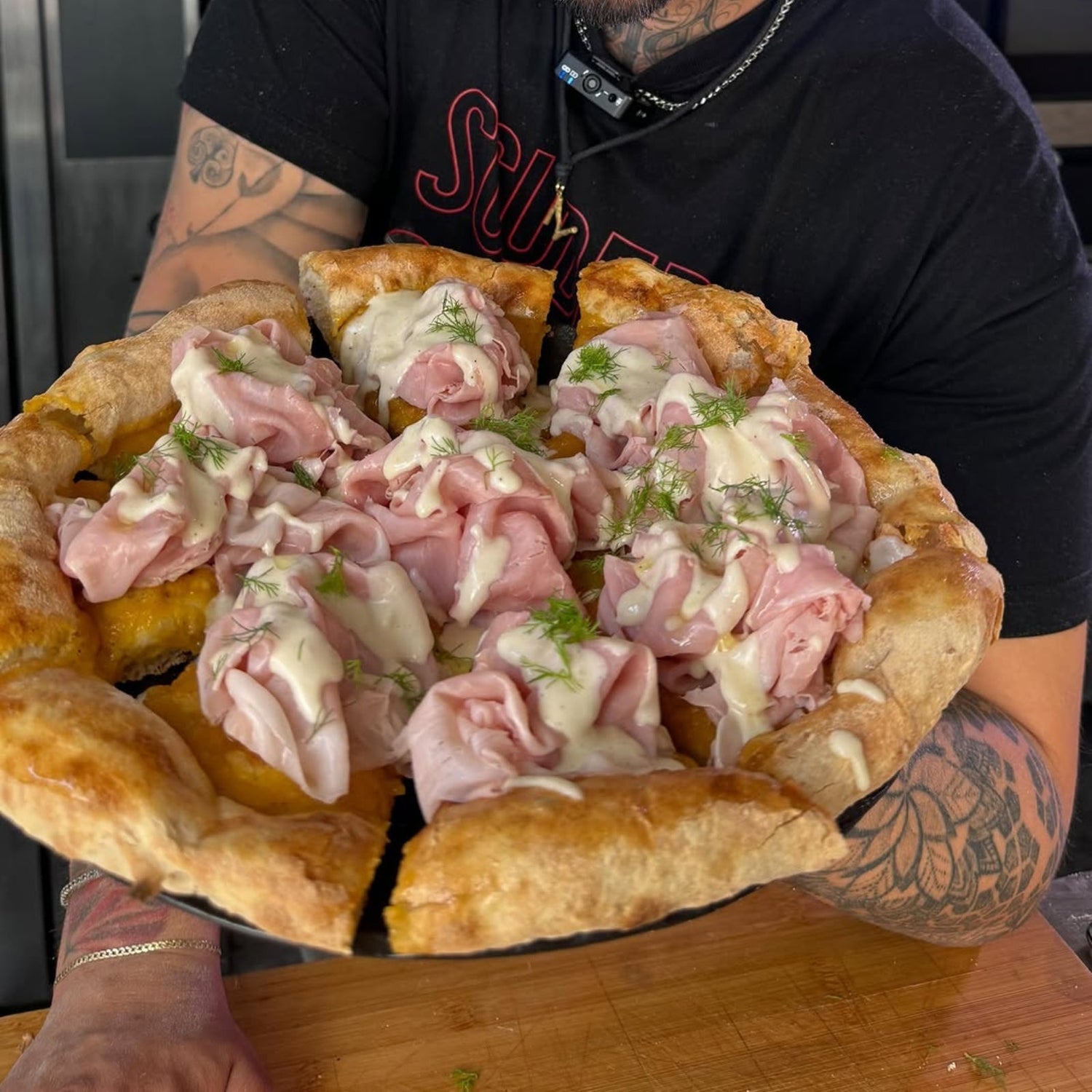 Pizza Tonda con Prosciutto e Fontina