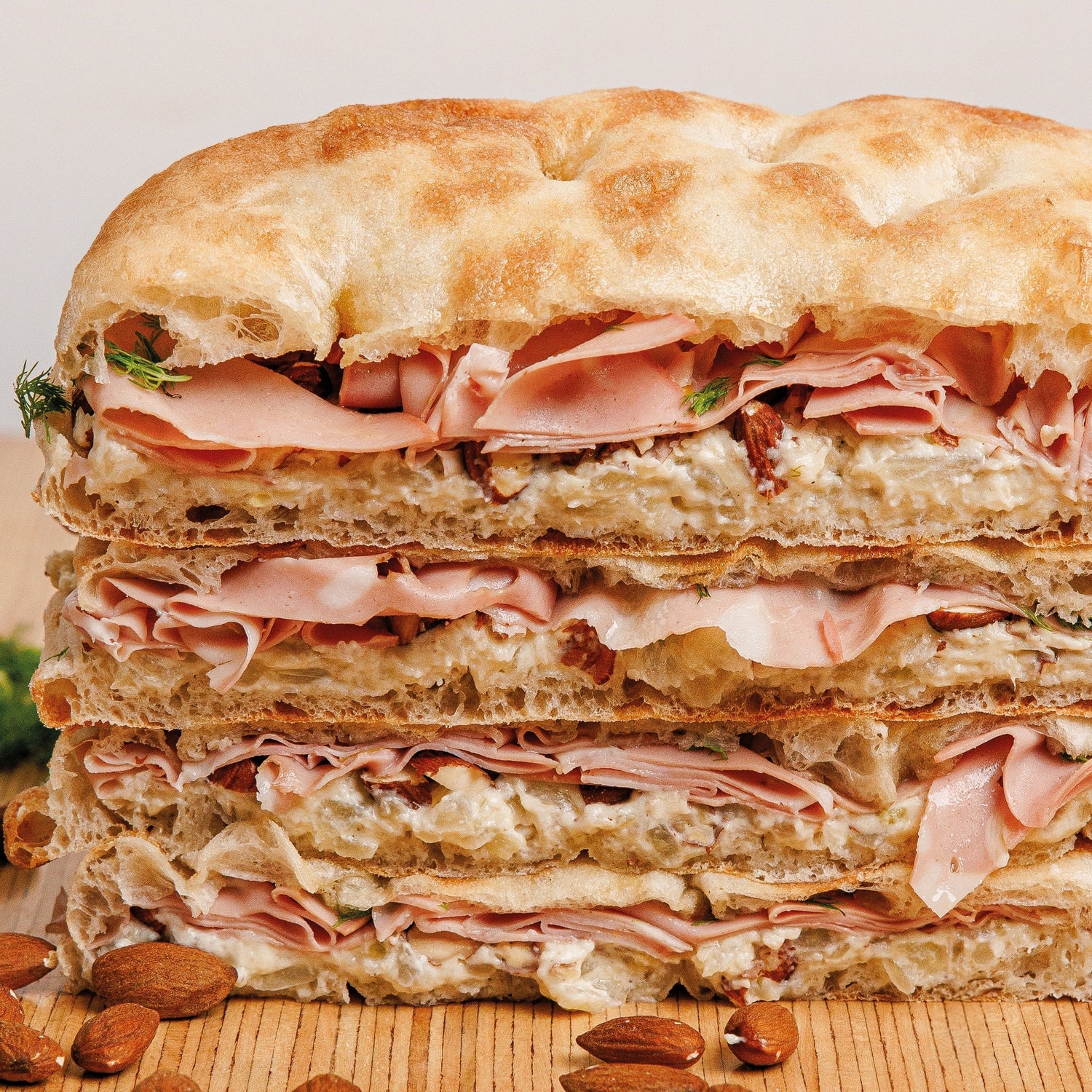 Pizza Romana Baciata con Ricotta e Mortazza