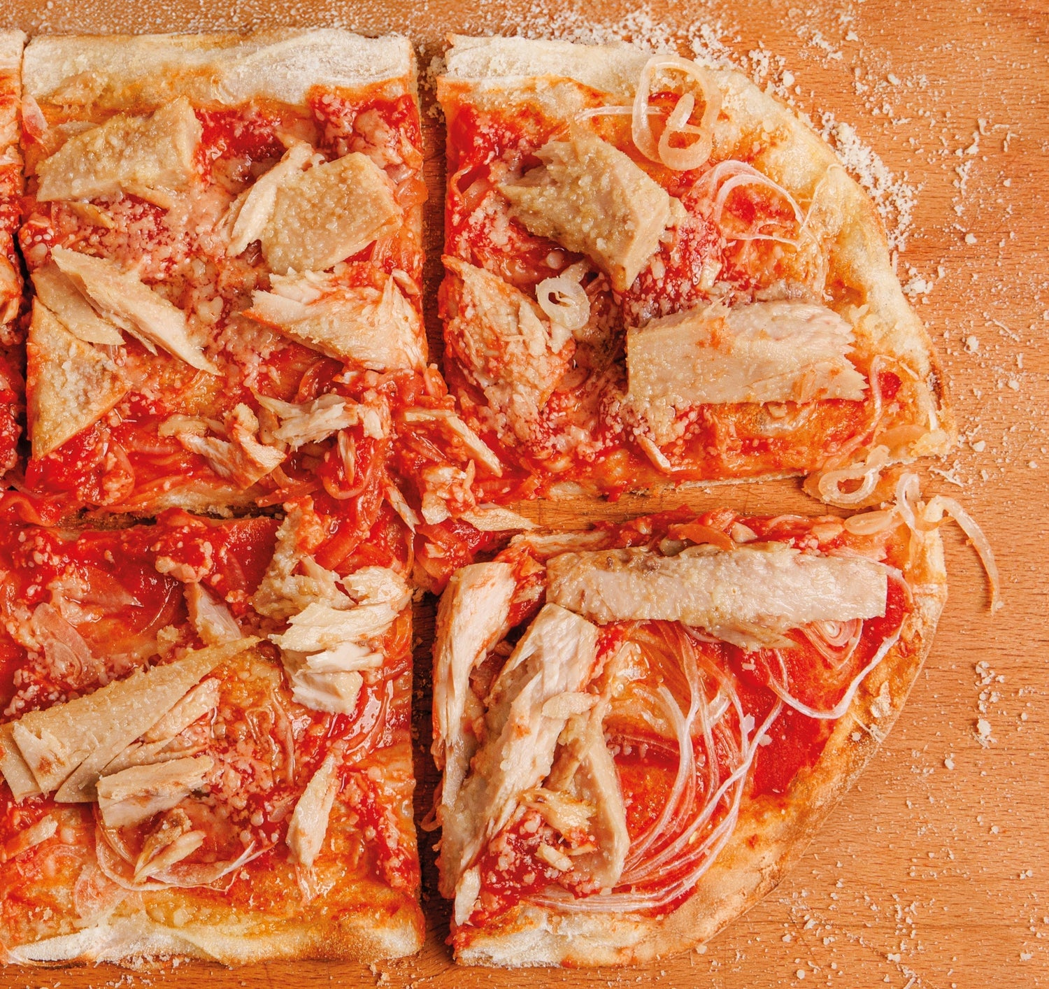 Pizza in Pala con Tonno e Cipolla