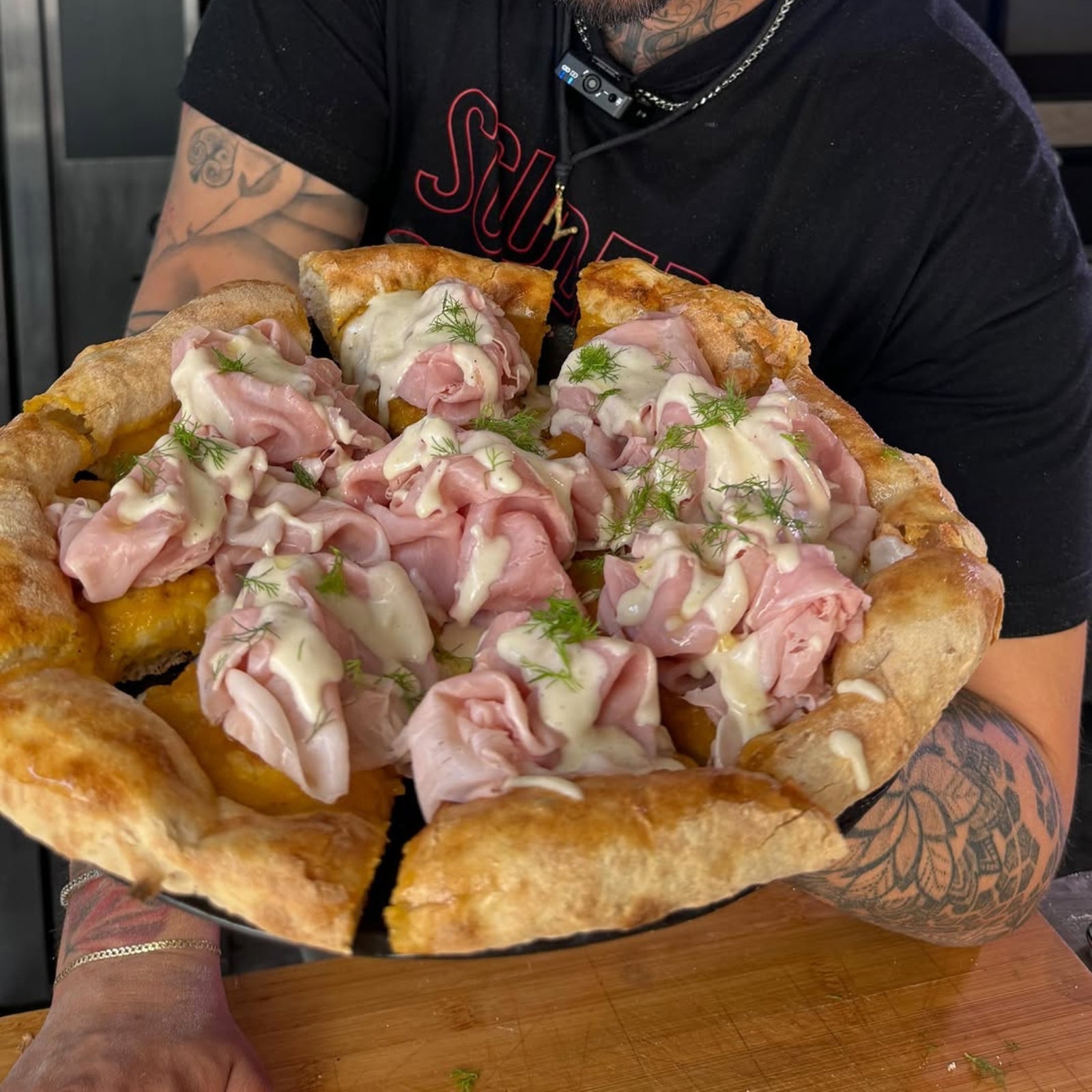Pizza Tonda con Prosciutto e Fontina